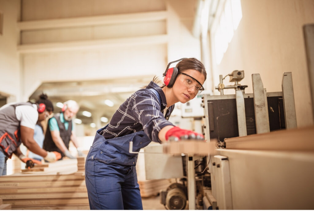 temporary workers trades construction carpenters